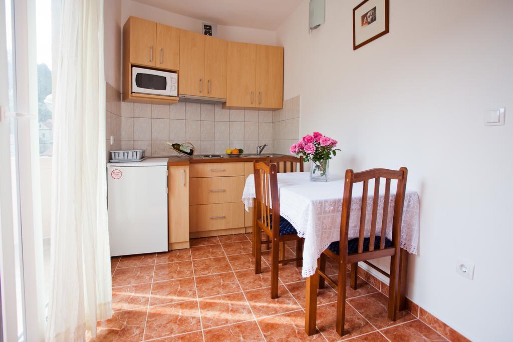 Apartment Sangaleti Lastovo Eksteriør bilde